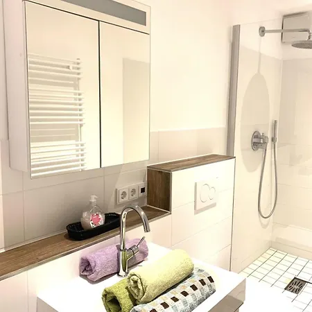 Grossartige Mit Grossem Garten In Bad Schwartau! Apartment *