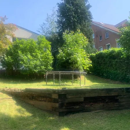 Grossartige Mit Grossem Garten In Bad Schwartau! Apartment Bad Schwartau